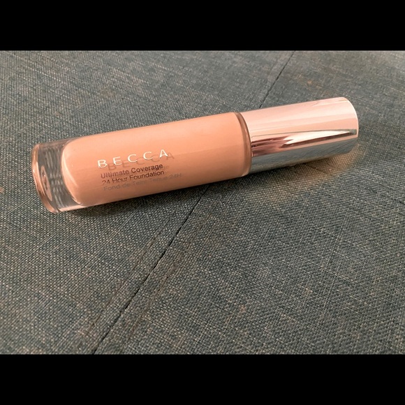 BECCA Foundation NWOT - Picture 1 of 6